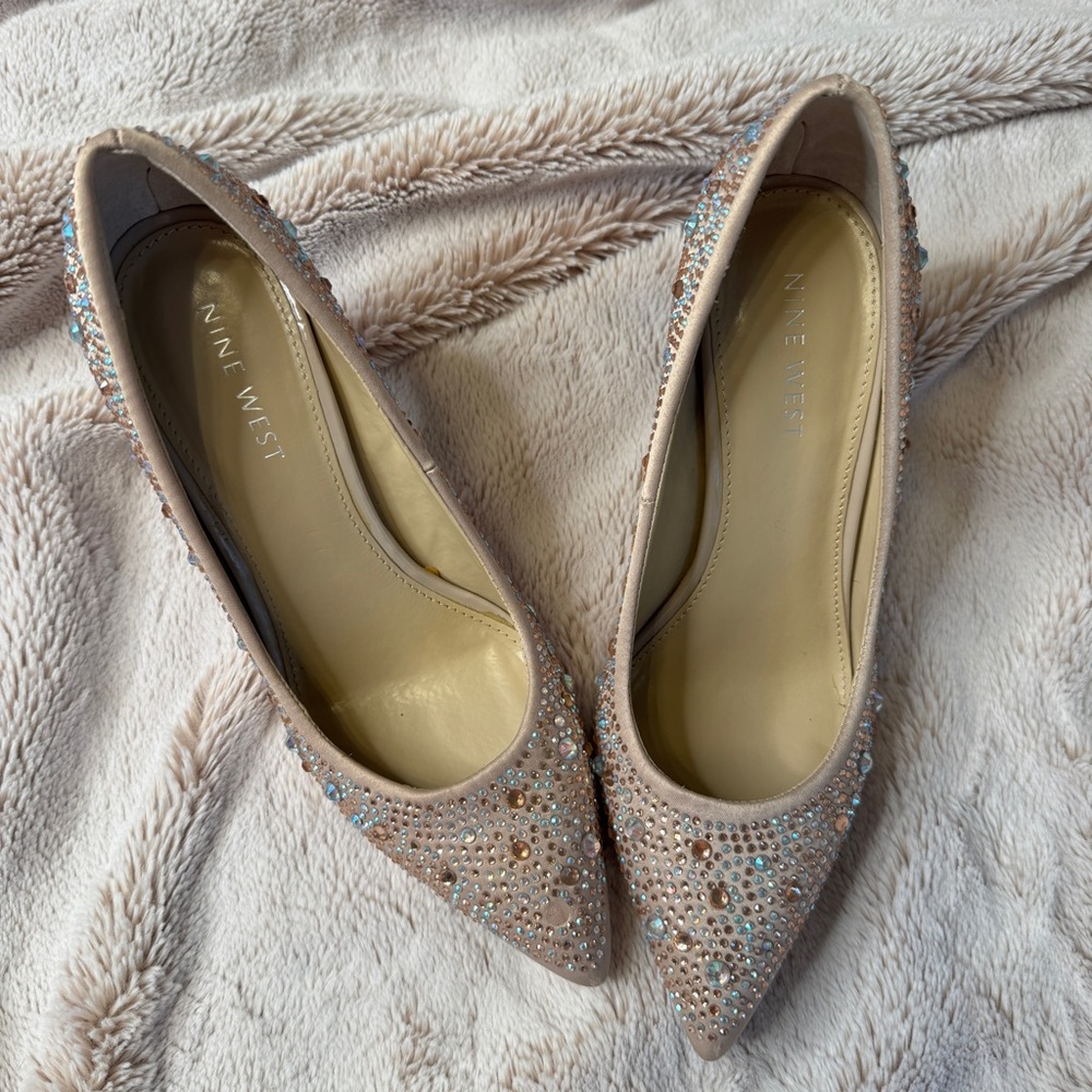 Nine West Women's Beige Embellished Flats